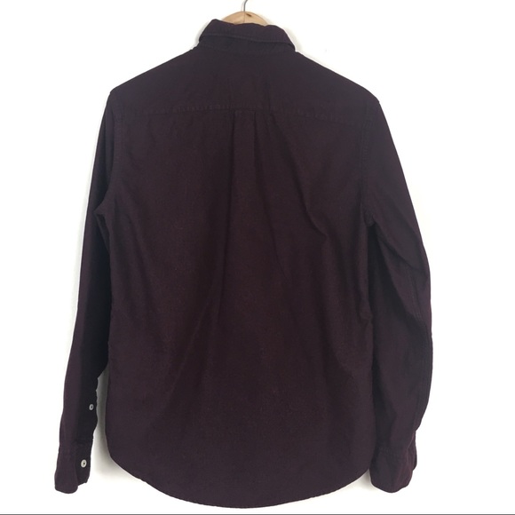 🍑AEO The Classic Fit Purple Button Up Top - Picture 3 of 6